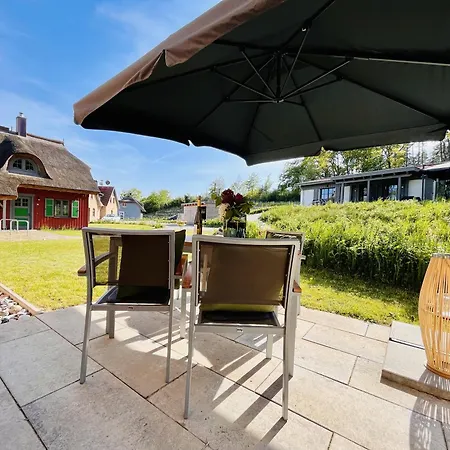 度假居 Inselsommer 10 Klein Stresow Ruegen By Ruyastay 普特布斯