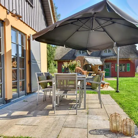 Tatil Evi Inselsommer 10 Klein Stresow Ruegen By Ruyastay